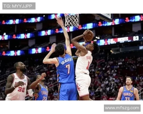 2013年NBA季后赛火箭与雷霆的激烈对决与精彩瞬间回顾