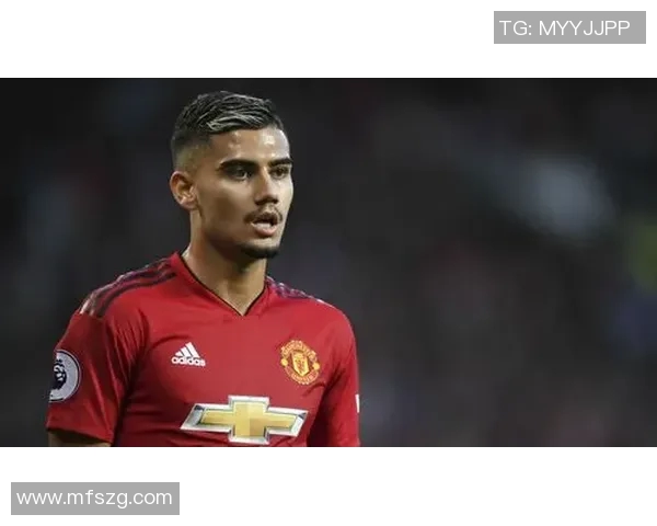 恩德里克的崛起之路：从青涩少年到足球新星的成长故事